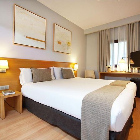 Hotel Arc La Rambla Barcellona Esterno foto