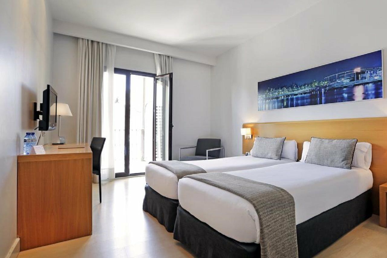 Hotel Arc La Rambla Barcellona Esterno foto